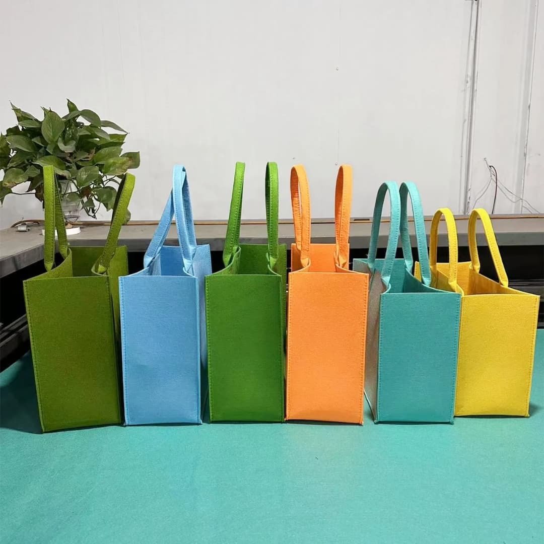 New Simple Thickened Felt Bag Customized Shopping Handbag Wholesale Fashion