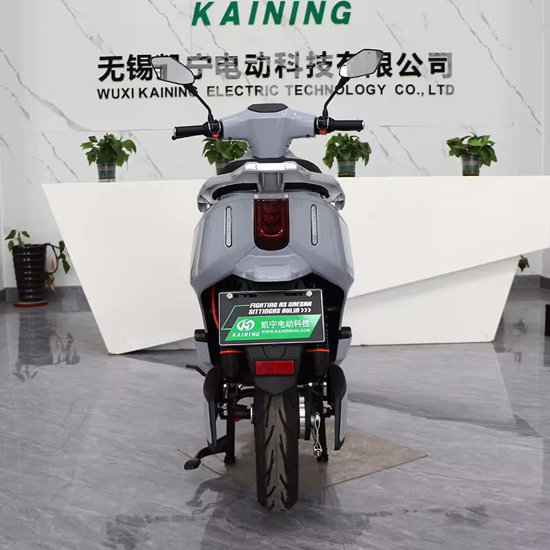 Battery Powered Electric Motor Cycle Scooter Ev Motorcycles for Adults