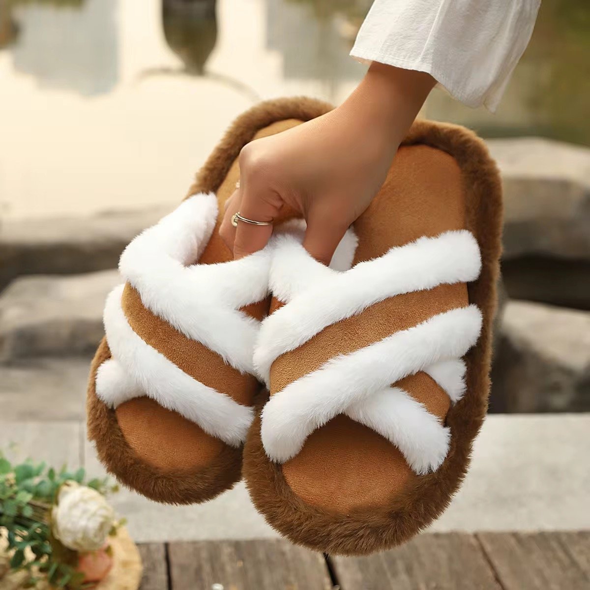 New Women's Fashion Slides Home House Fluffy Warm Couple Slipper Outdoor Furry Rabbit Faux Fur Slippers For Women Plush Slippers
