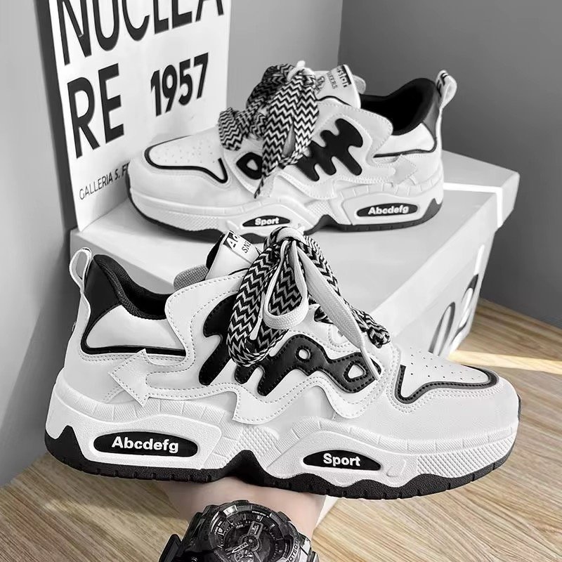 Trendy Summer Casual Sports Shoes Height Increasing Board Non Smelly Feet Flat Rubber Insole Breathable Mesh Lining