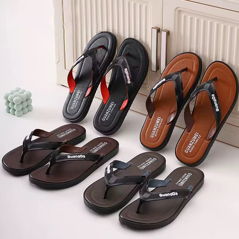 High Quality PVC Flip-Flops Slippers Anti-Slip Summer Beach Sandals with Flat Design-Popular Fashion Trend Shoes