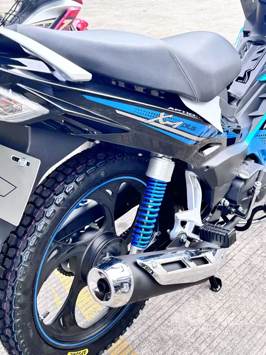 Chinese Classic Motorbikes Two Wheel Gasoline Motorcycle Street110cc 120cc High Quality Other Scooters