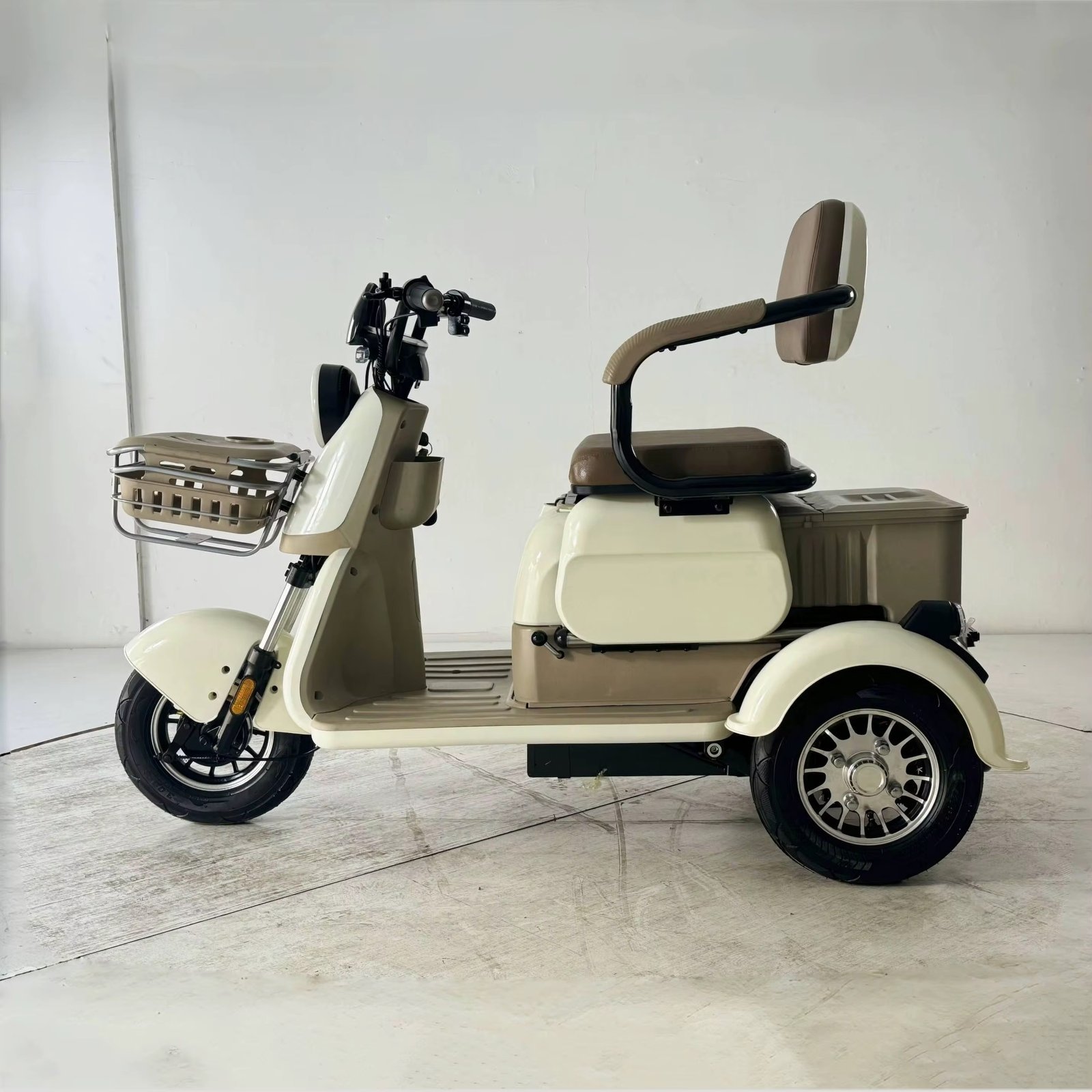 2025 Factory Hot Selling NEW Electric Tricycles 3 Wheel Electric Scooter 800W 1000W Tricycle