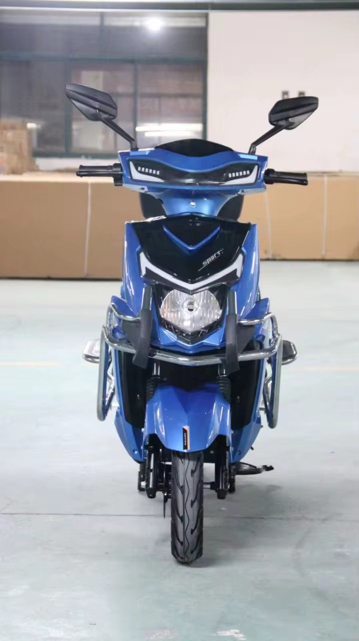 Ares 2 Disc Brake Electric Scooter 1000W Power 10 Inch Lithium Battery 65KM Range Per Charge Smart Cheap Electric Motorcycle