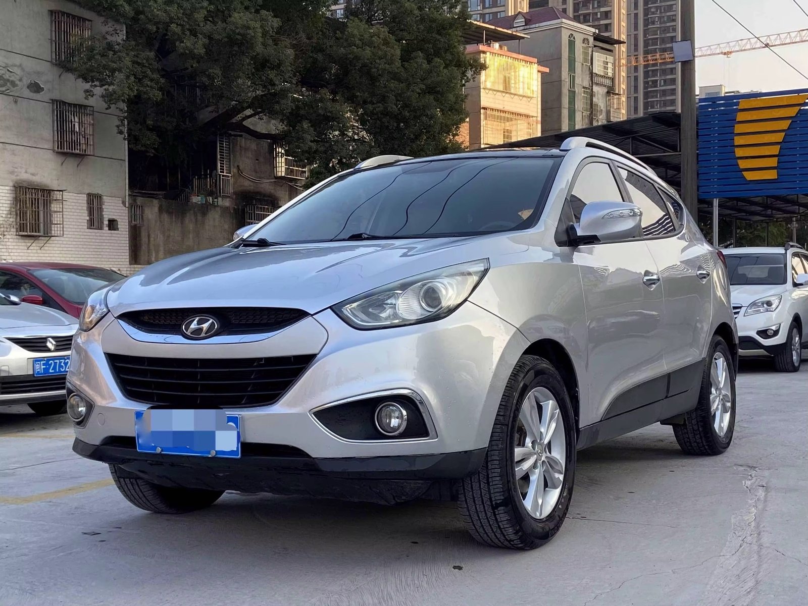 High Quality Used Car Beijing Ix35 Made in China Gasoline Car Electric Sunroof 5 Seat SUV Automatic Transmission Car