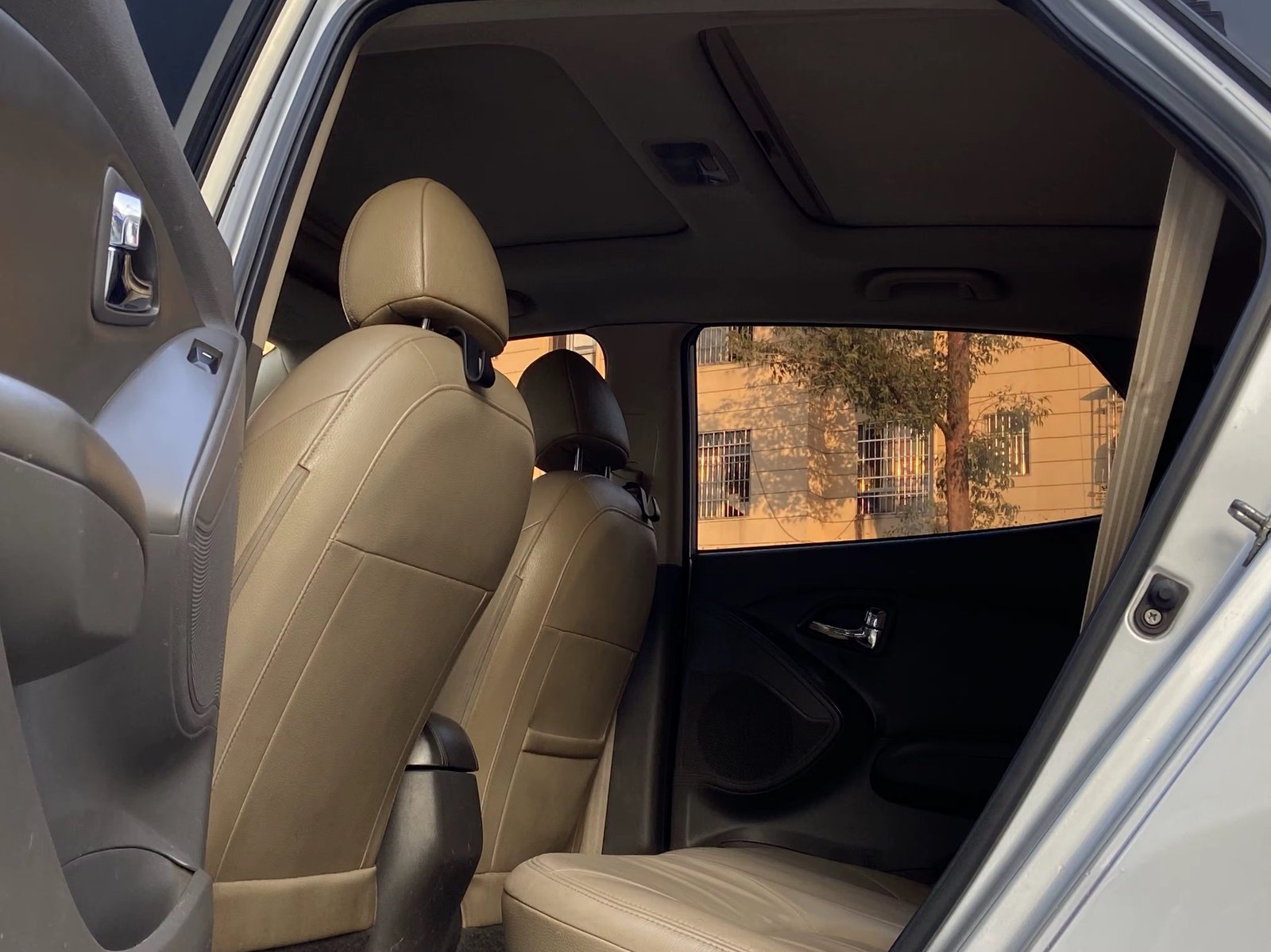 High Quality Used Car Beijing Ix35 Made in China Gasoline Car Electric Sunroof 5 Seat SUV Automatic Transmission Car