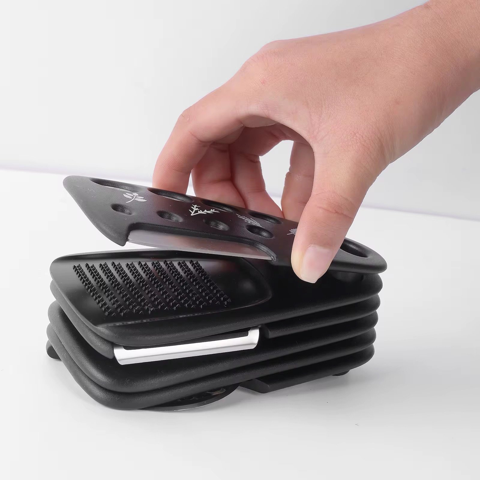 6-in-1 Manual Stainless Steel Multifunctional Kitchen Gadget Set Fruits & Vegetables Peeler Can Opener Pizza Cutter Cheese Tool