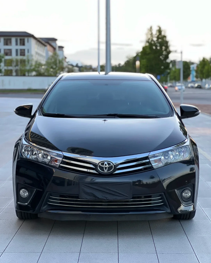 Toyota corolla 2016 fairly used well maintained car