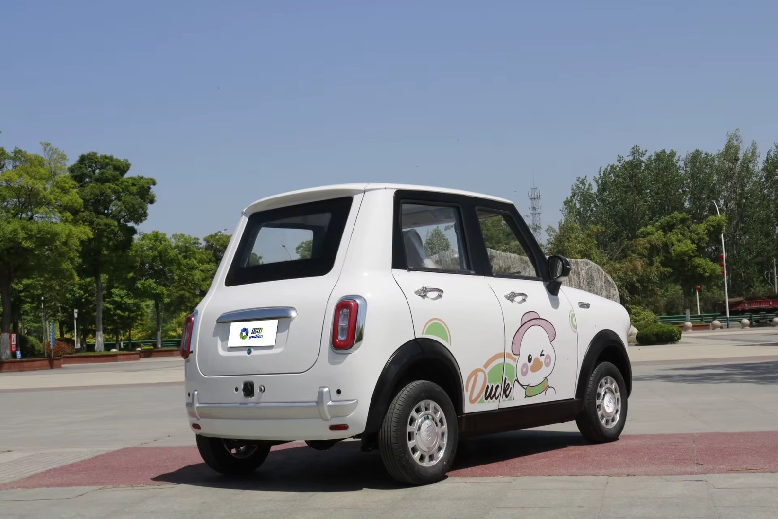YUdian Century Mini EV Electric Car New Energy Vehicle with Long Range Low Price Without Driving Licence Car