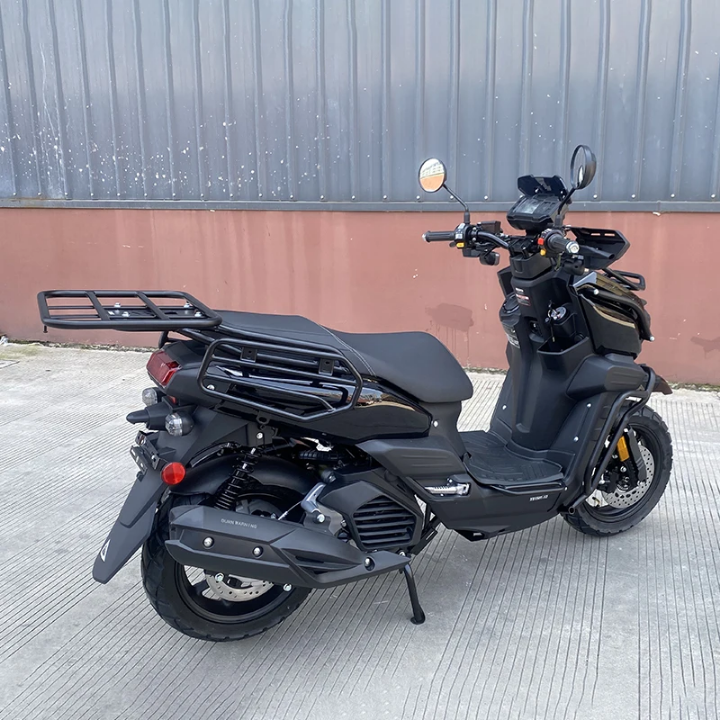 Tank 200 EFI bike bikes scooter bike sportive